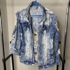 ❤️‍🔥American Rag Ripped Denim Jacket Sz L